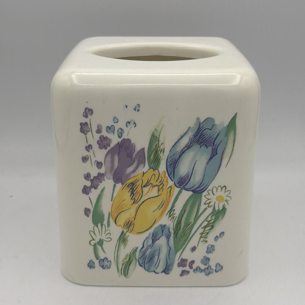 Vintage Plastic Acrylic Cube Tissue Box Cover Holder Floral 90s White Blue Tulip